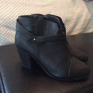 Lauren Conrad Black Booties